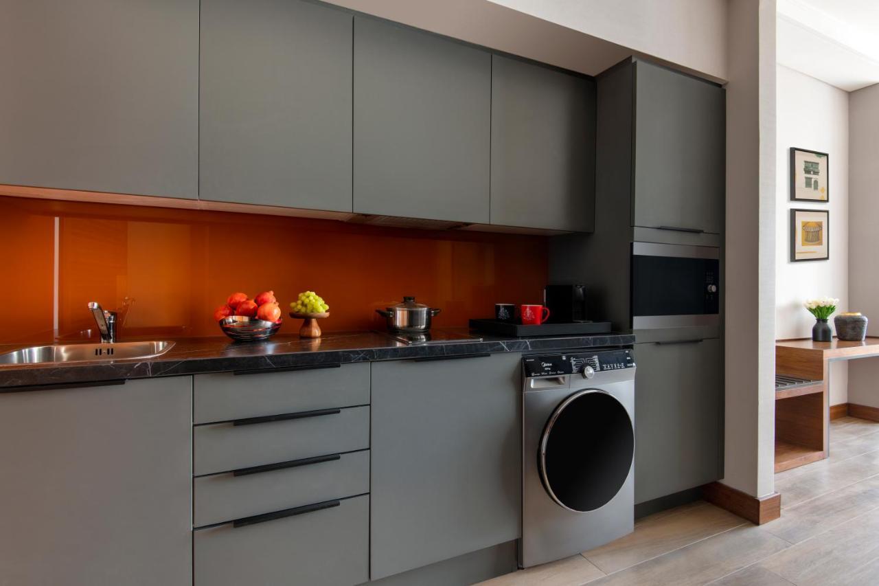 Swissotel Living Jeddah Bagian luar foto A modern kitchen