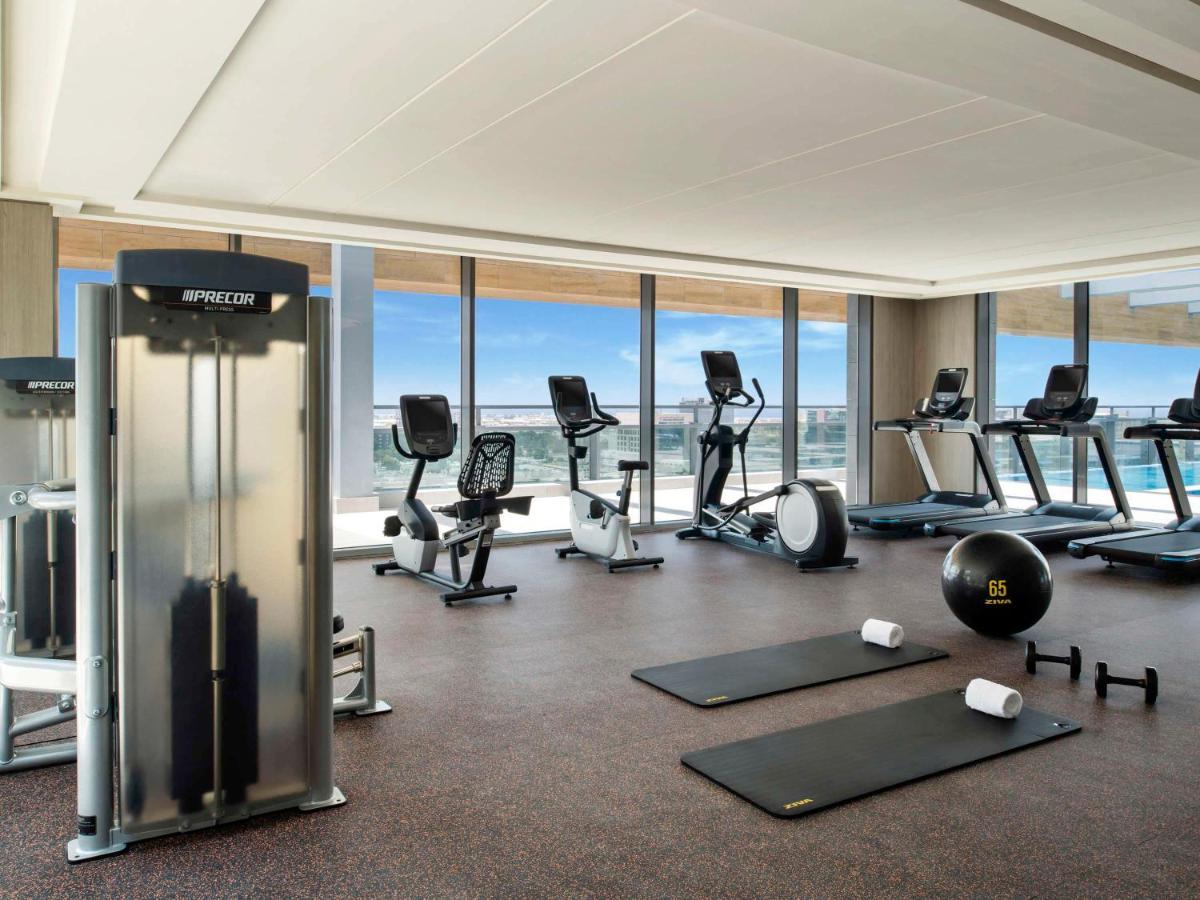 Swissotel Living Jeddah Bagian luar foto The gym at the hotel